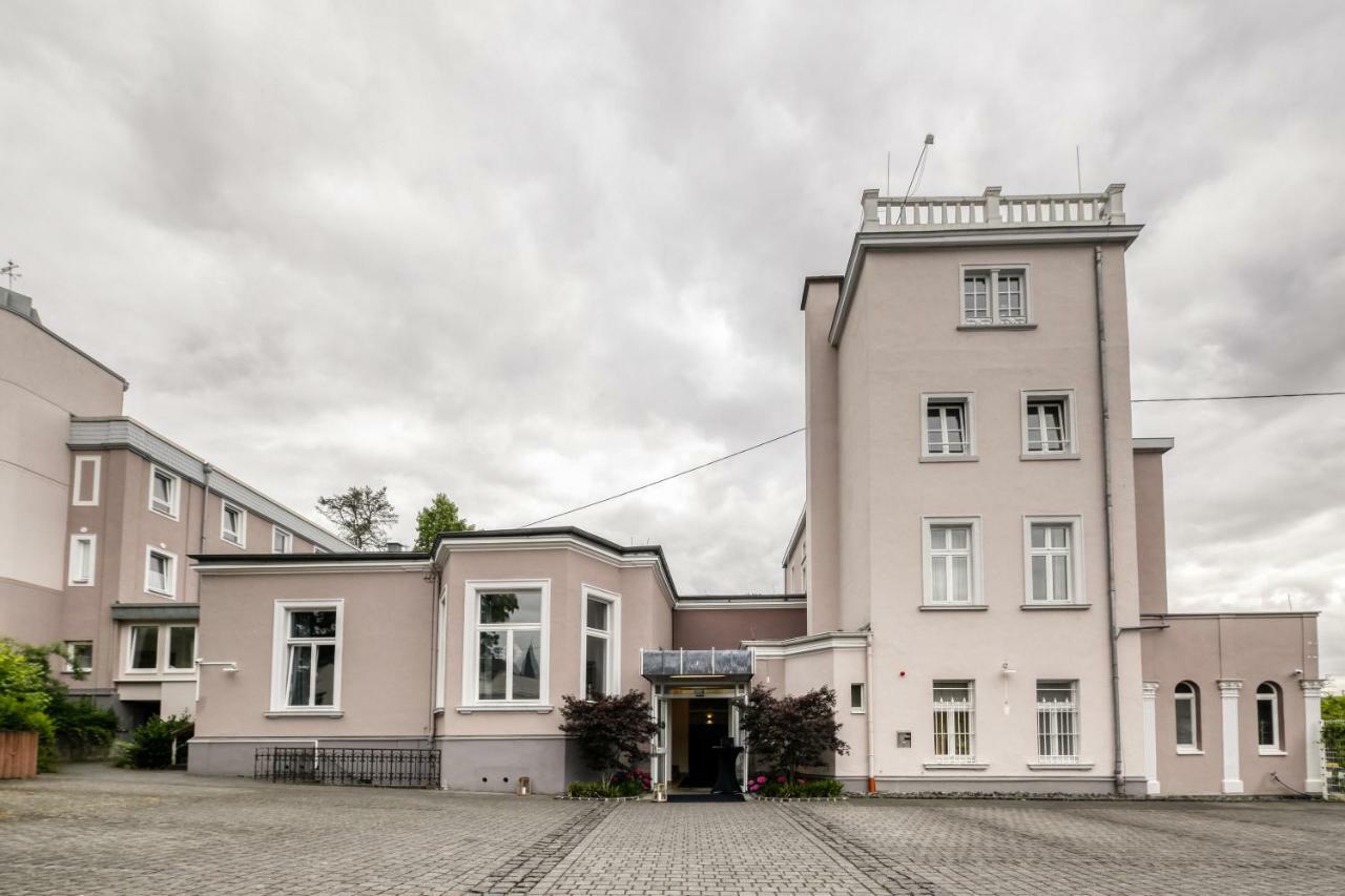 Hotel Villa Von Sayn Rheinbreitbach Экстерьер фото